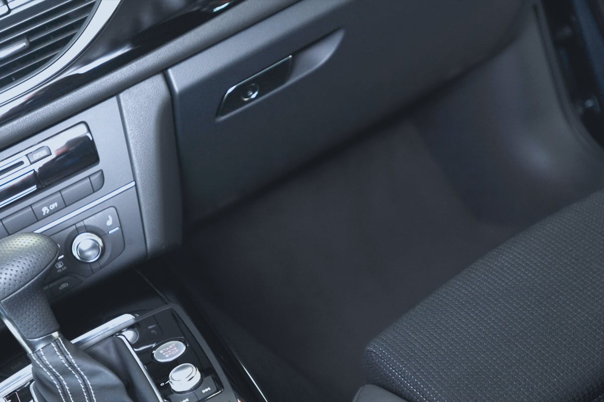 Automotive carpets_Tuffted_carpet_backings