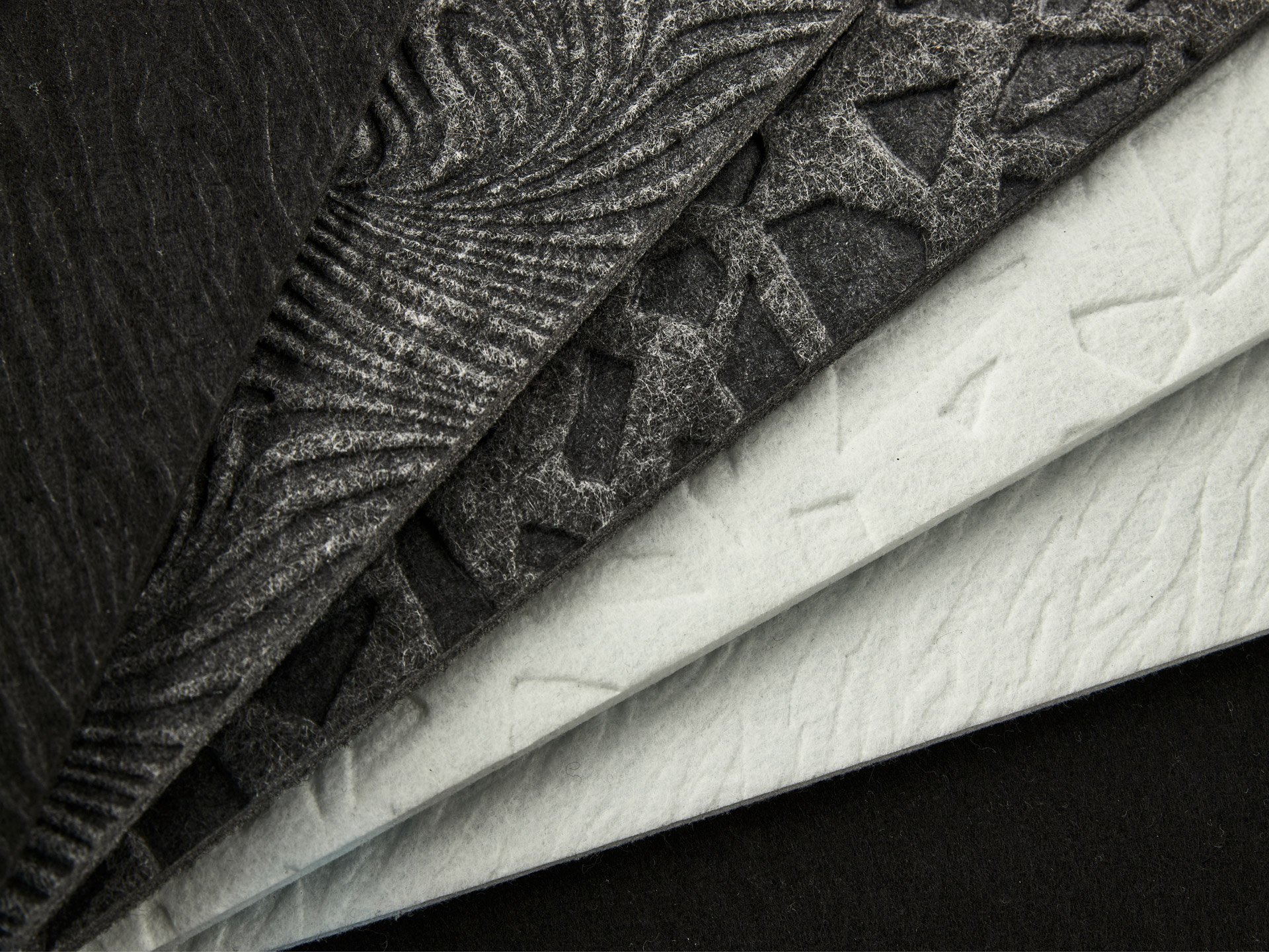 innovations-historyslider-1998-soundtex